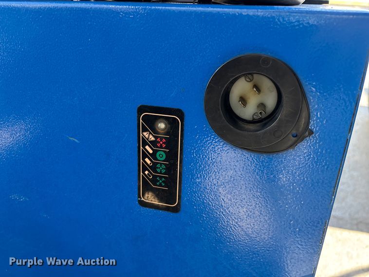 image for item EN5983 Columbia golf cart