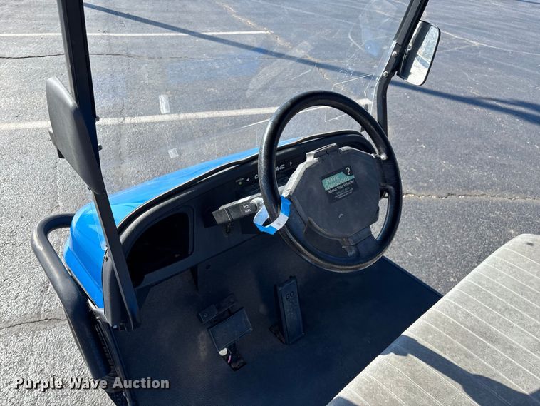 image for item EN5983 Columbia golf cart