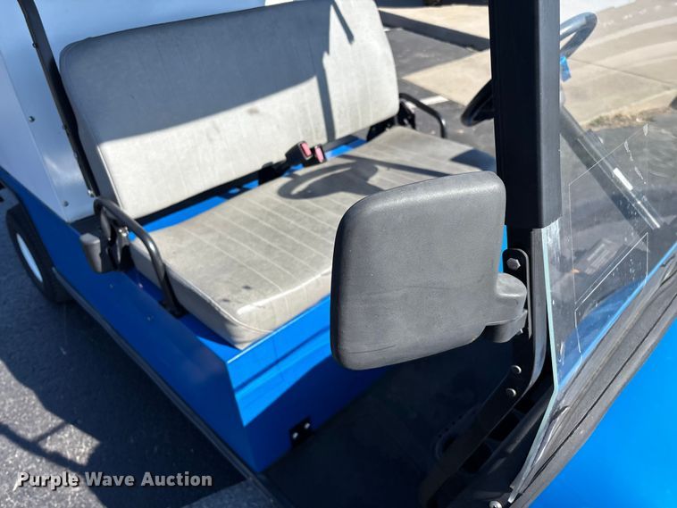 image for item EN5983 Columbia golf cart