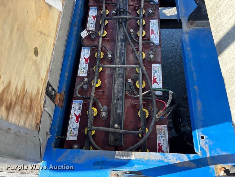 image for item EN5983 Columbia golf cart