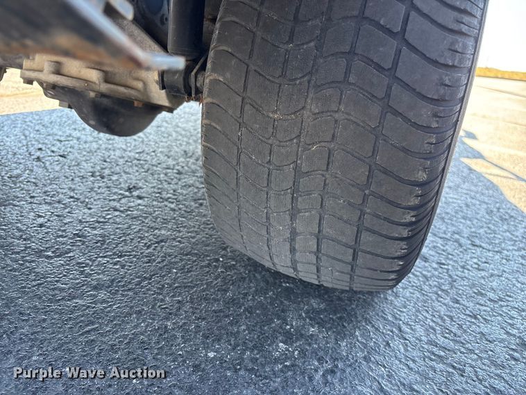 image for item EN5983 Columbia golf cart