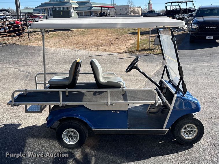 image for item EN5984 2002 Club Car golf cart