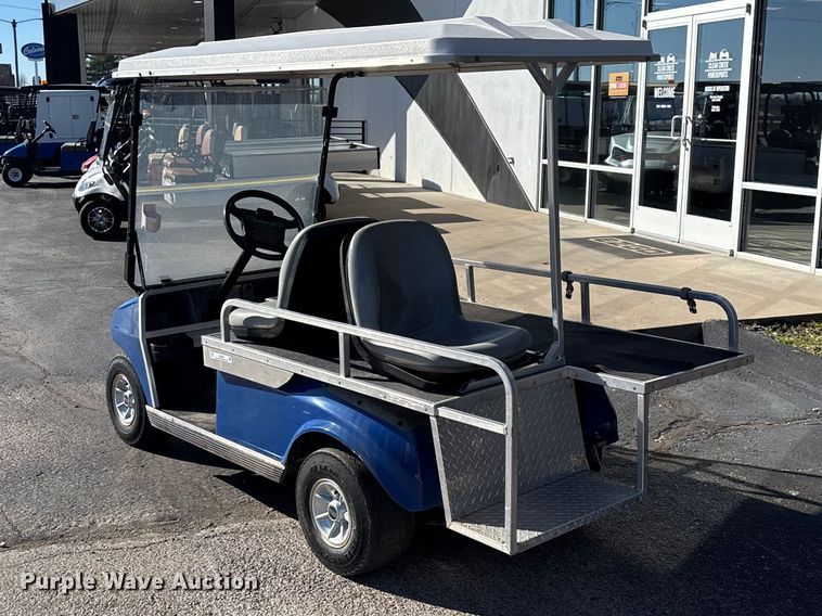 image for item EN5984 2002 Club Car golf cart