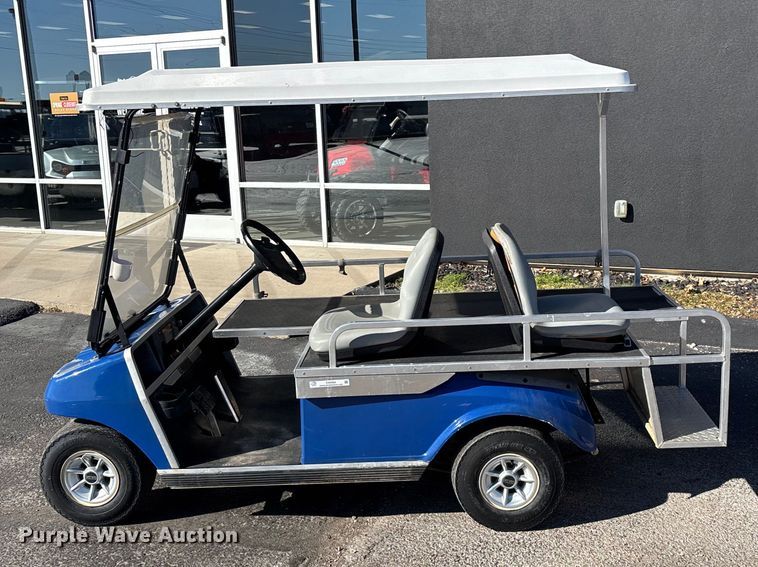 image for item EN5984 2002 Club Car golf cart