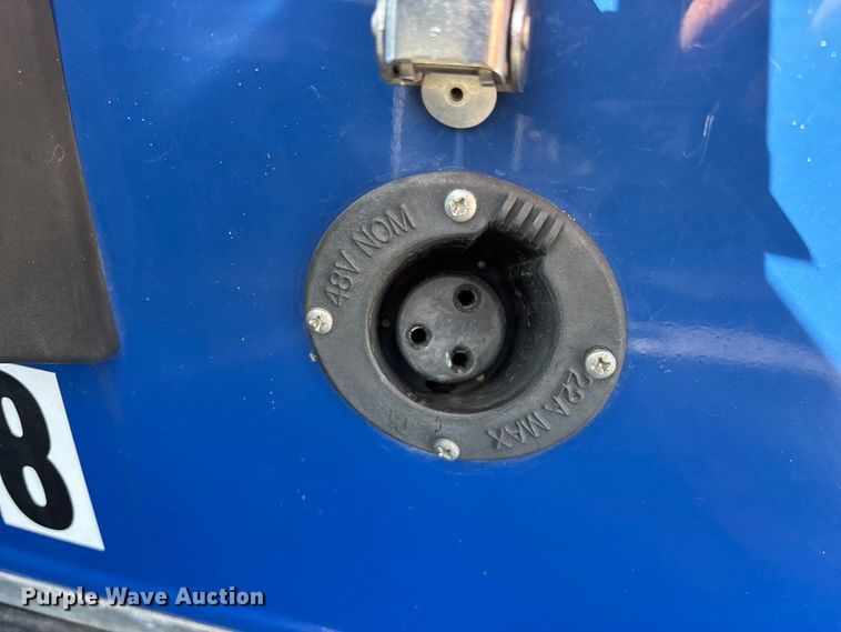 image for item EN5984 2002 Club Car golf cart