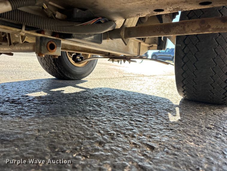 image for item EN5984 2002 Club Car golf cart