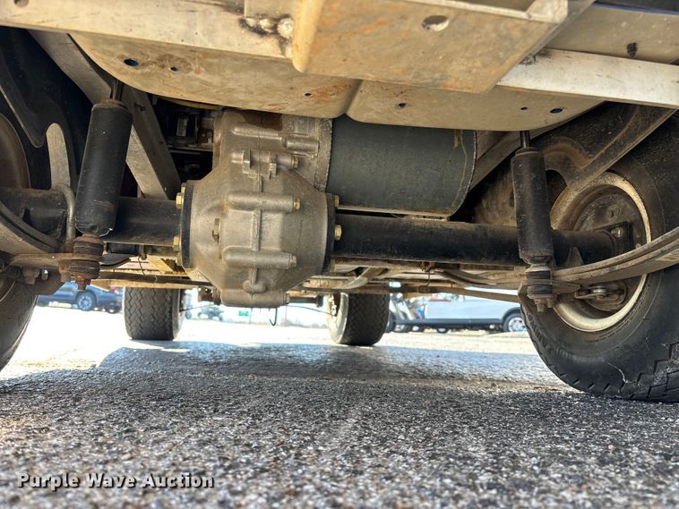 image for item EN5984 2002 Club Car golf cart