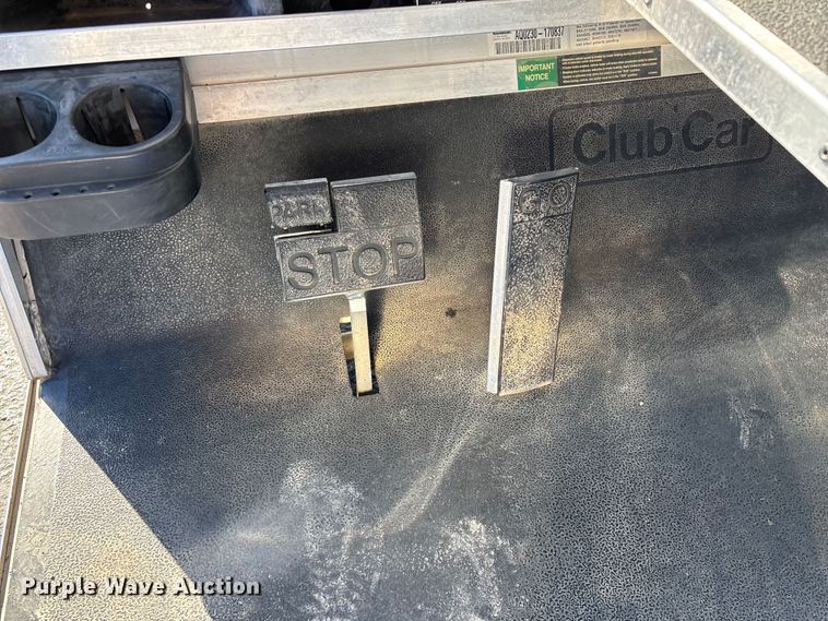 image for item EN5984 2002 Club Car golf cart