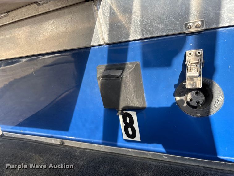 image for item EN5984 2002 Club Car golf cart