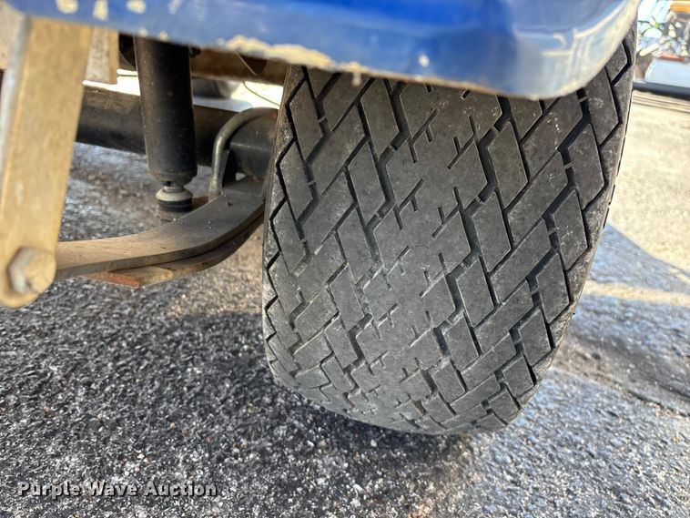 image for item EN5984 2002 Club Car golf cart