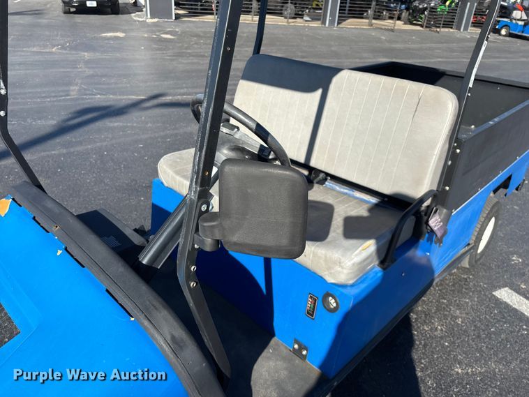 image for item EN5985 golf cart