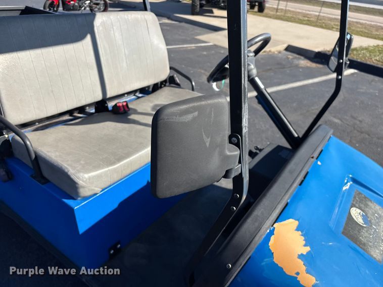 image for item EN5985 golf cart