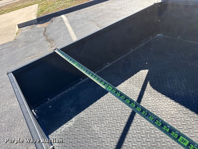 image for item EN5985 golf cart