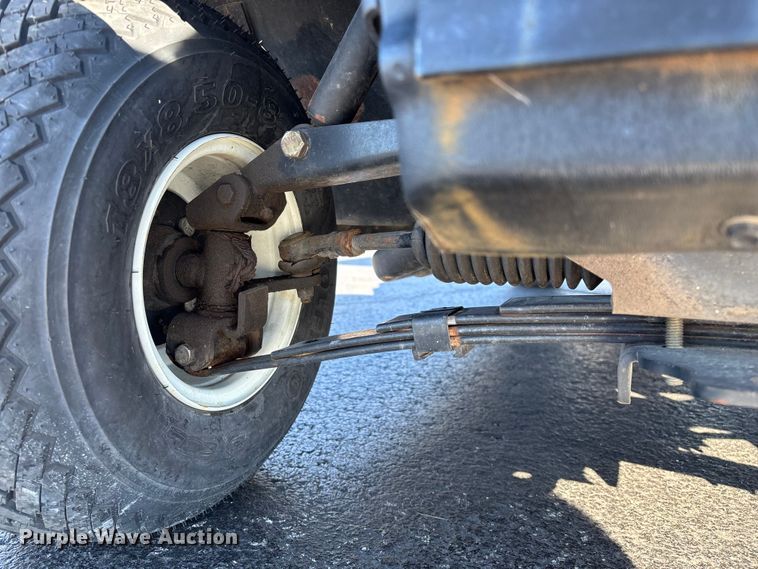 image for item EN5985 golf cart