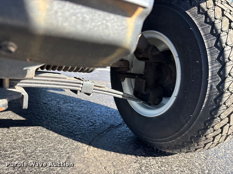 image for item EN5985 golf cart