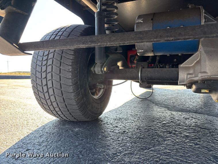 image for item EN5985 golf cart