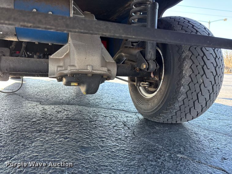 image for item EN5985 golf cart