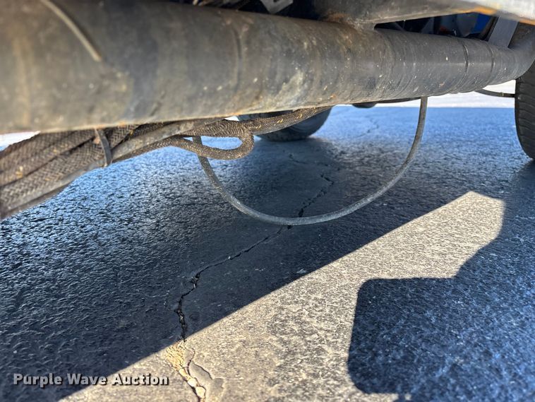 image for item EN5985 golf cart