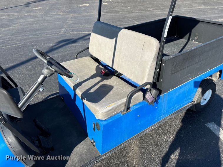 image for item EN5985 golf cart