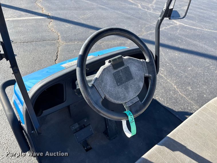image for item EN5985 golf cart