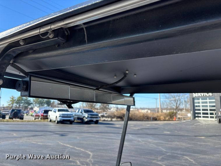 image for item EN5985 golf cart