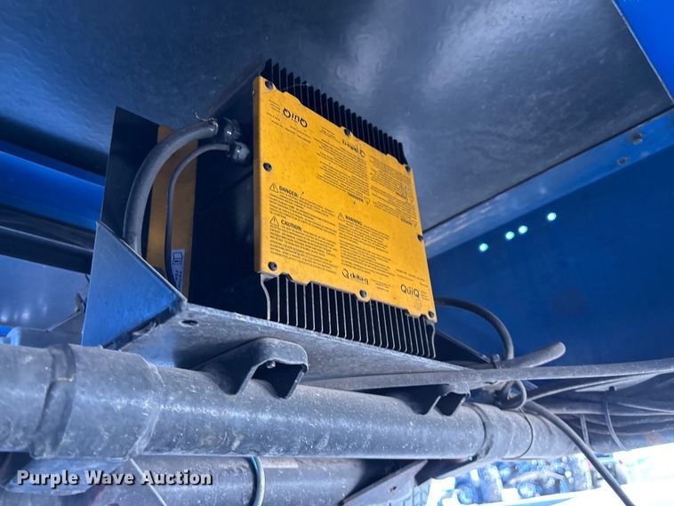 image for item EN5985 golf cart