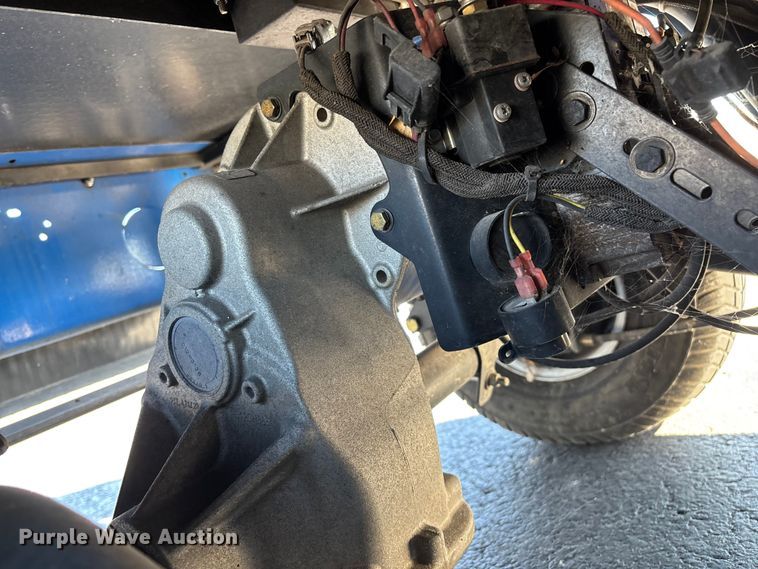 image for item EN5985 golf cart