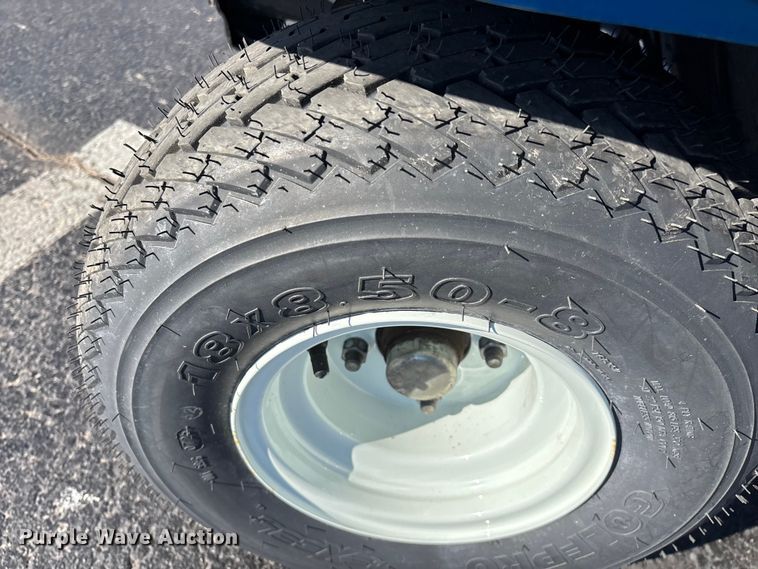 image for item EN5985 golf cart