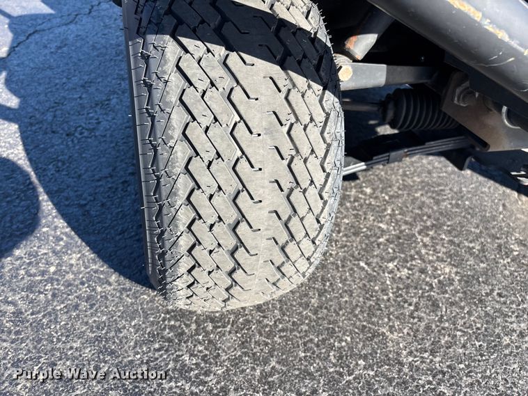 image for item EN5985 golf cart