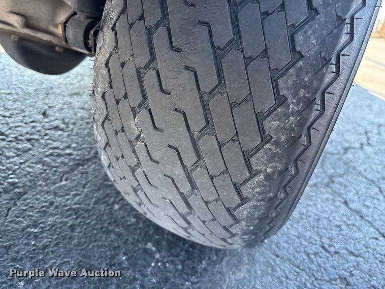 image for item EN5985 golf cart