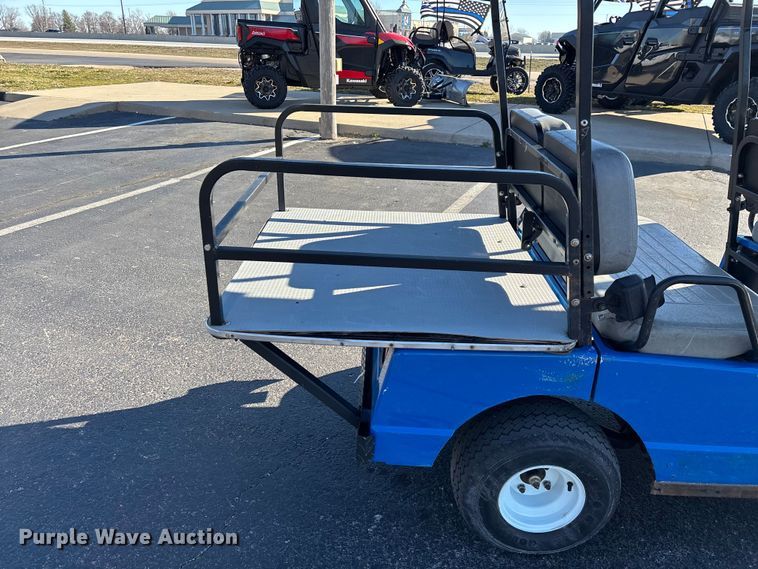 image for item EN5986 Columbia golf cart
