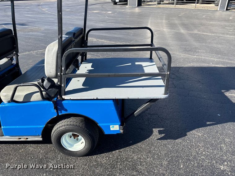 image for item EN5986 Columbia golf cart
