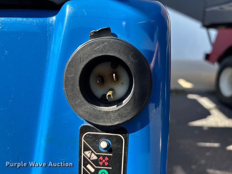 image for item EN5986 Columbia golf cart