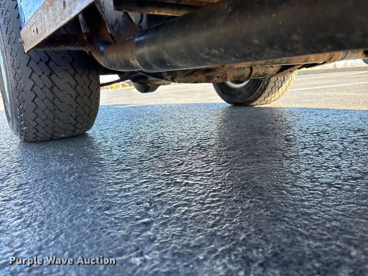 image for item EN5986 Columbia golf cart