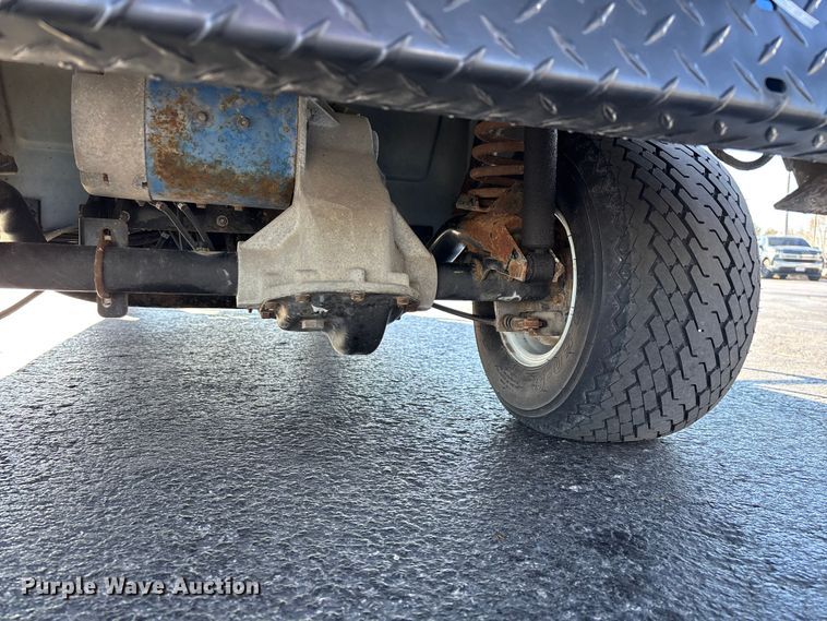 image for item EN5986 Columbia golf cart