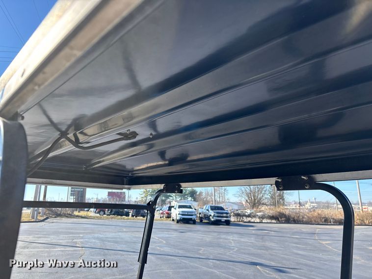 image for item EN5986 Columbia golf cart