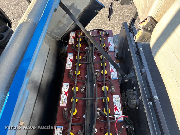 image for item EN5986 Columbia golf cart