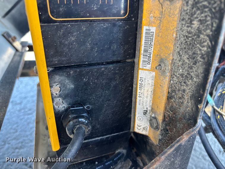 image for item EN5986 Columbia golf cart