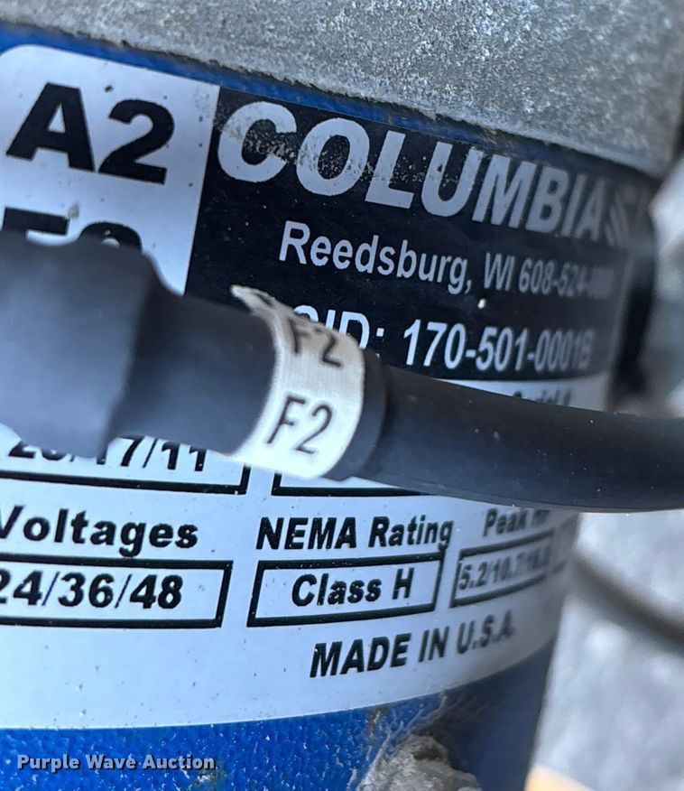 image for item EN5986 Columbia golf cart