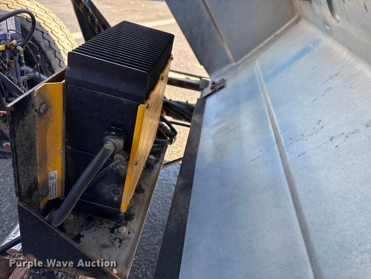 image for item EN5986 Columbia golf cart