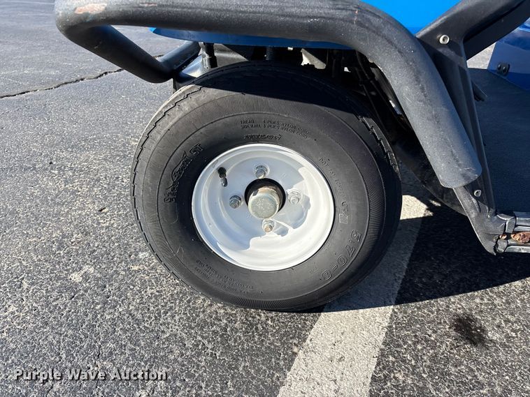 image for item EN5986 Columbia golf cart