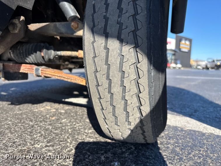 image for item EN5986 Columbia golf cart