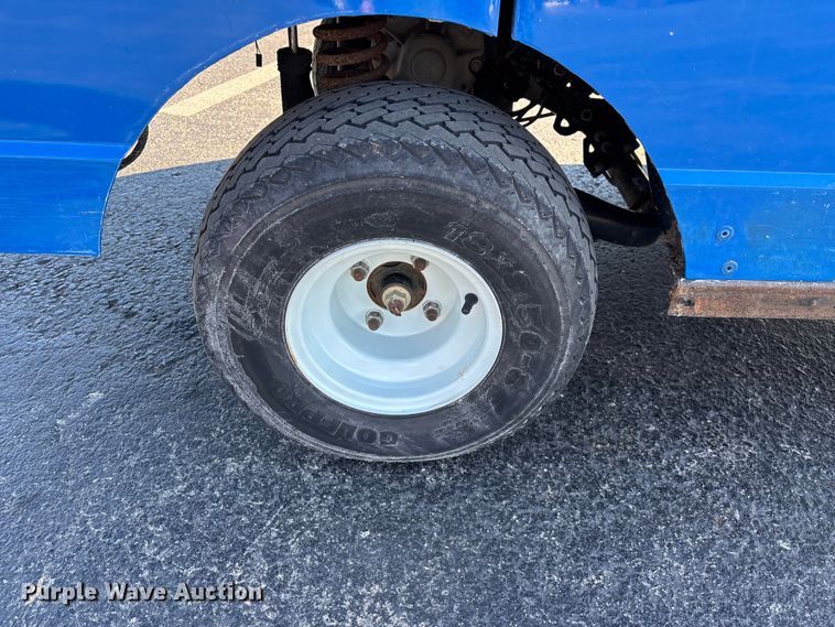 image for item EN5986 Columbia golf cart