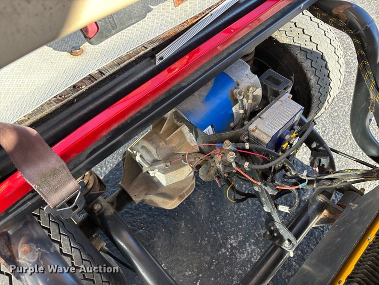 image for item EN5987 Columbia golf cart