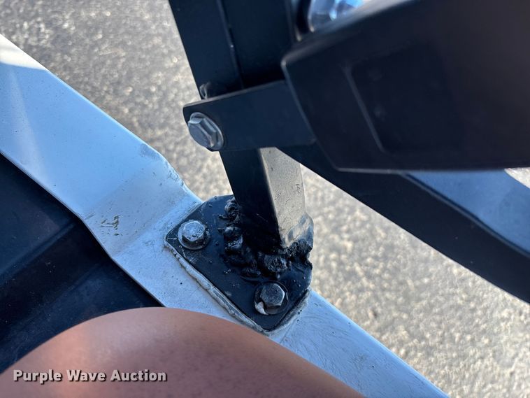 image for item EN5988 Icon LT-B627.H8-C0M golf cart