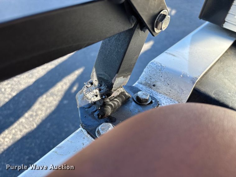 image for item EN5988 Icon LT-B627.H8-C0M golf cart