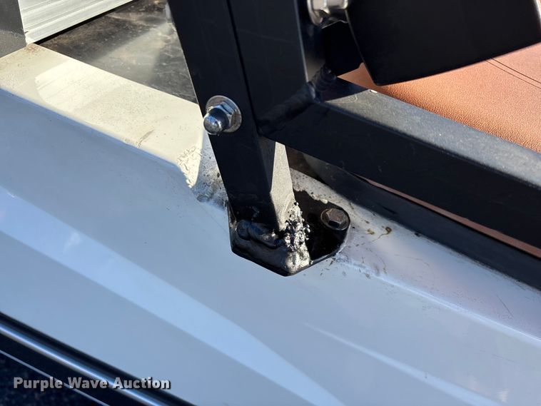 image for item EN5988 Icon LT-B627.H8-C0M golf cart