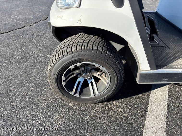 image for item EN5988 Icon LT-B627.H8-C0M golf cart