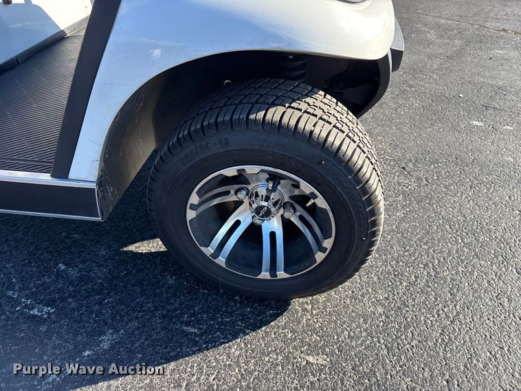 image for item EN5988 Icon LT-B627.H8-C0M golf cart