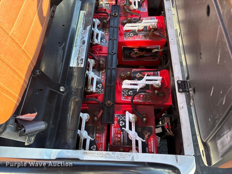 image for item EN5989 Cruise Car LT-A617.H8 golf cart